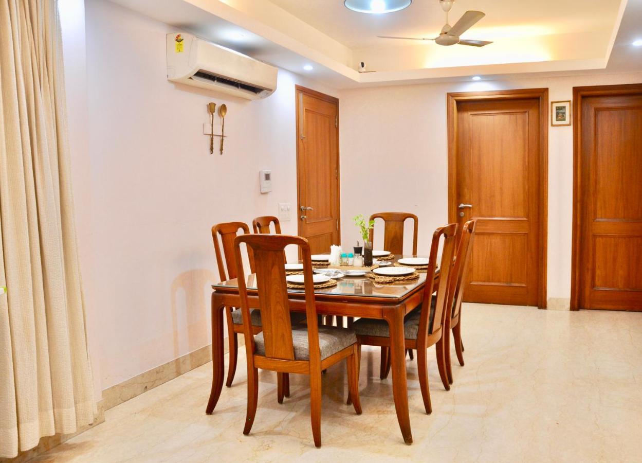 Aashianaa Gracious Living Apartment Ню Делхи Екстериор снимка